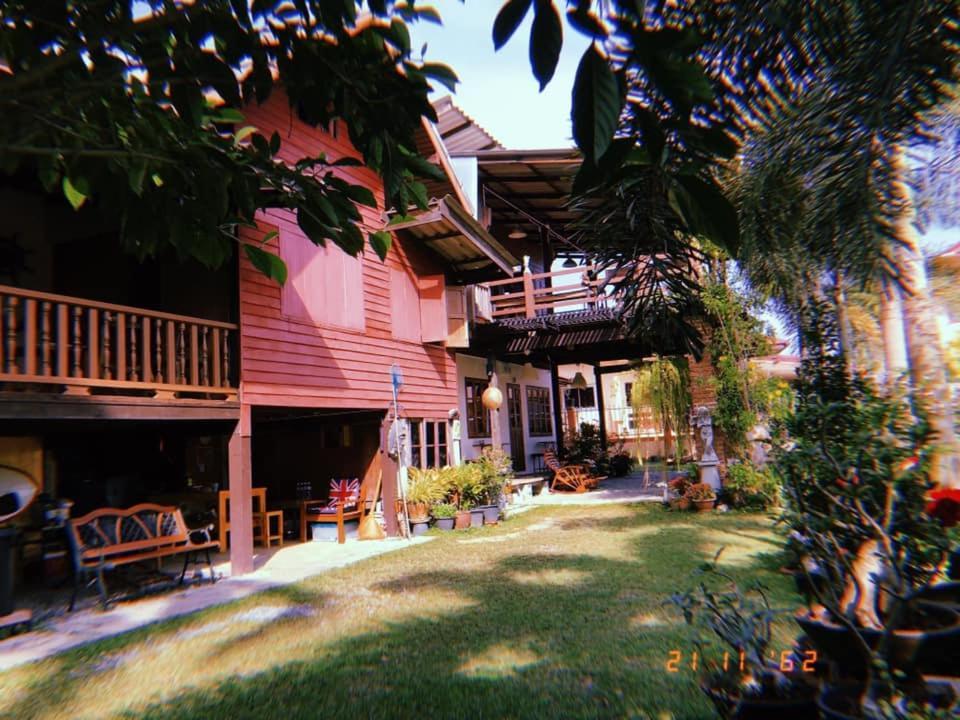 ครูหนูบ้านพัก แหลมงอบ Krunou Baanpak Trat Exterior foto