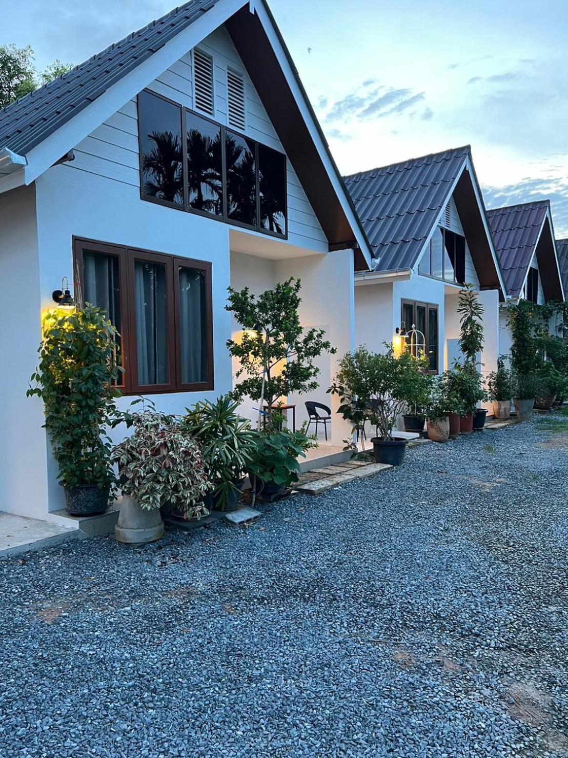 ครูหนูบ้านพัก แหลมงอบ Krunou Baanpak Trat Exterior foto