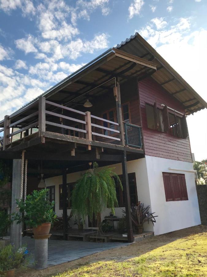 ครูหนูบ้านพัก แหลมงอบ Krunou Baanpak Trat Exterior foto